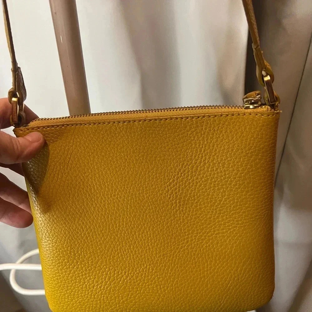 Lauren Ralph Lauren Mustard Pebbled Leather Crossbody Gold Hardware - Picture 10 of 12